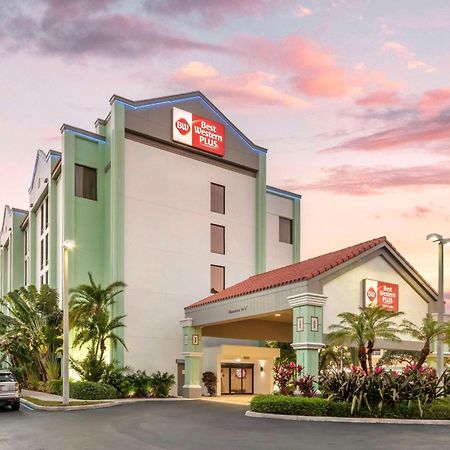 Best Western Plus Kendall Hotel & Suites The Crossings Esterno foto