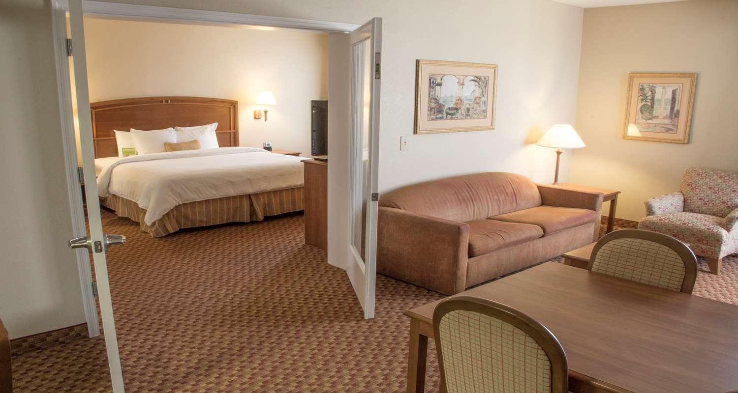 Best Western Plus Kendall Hotel & Suites The Crossings Esterno foto