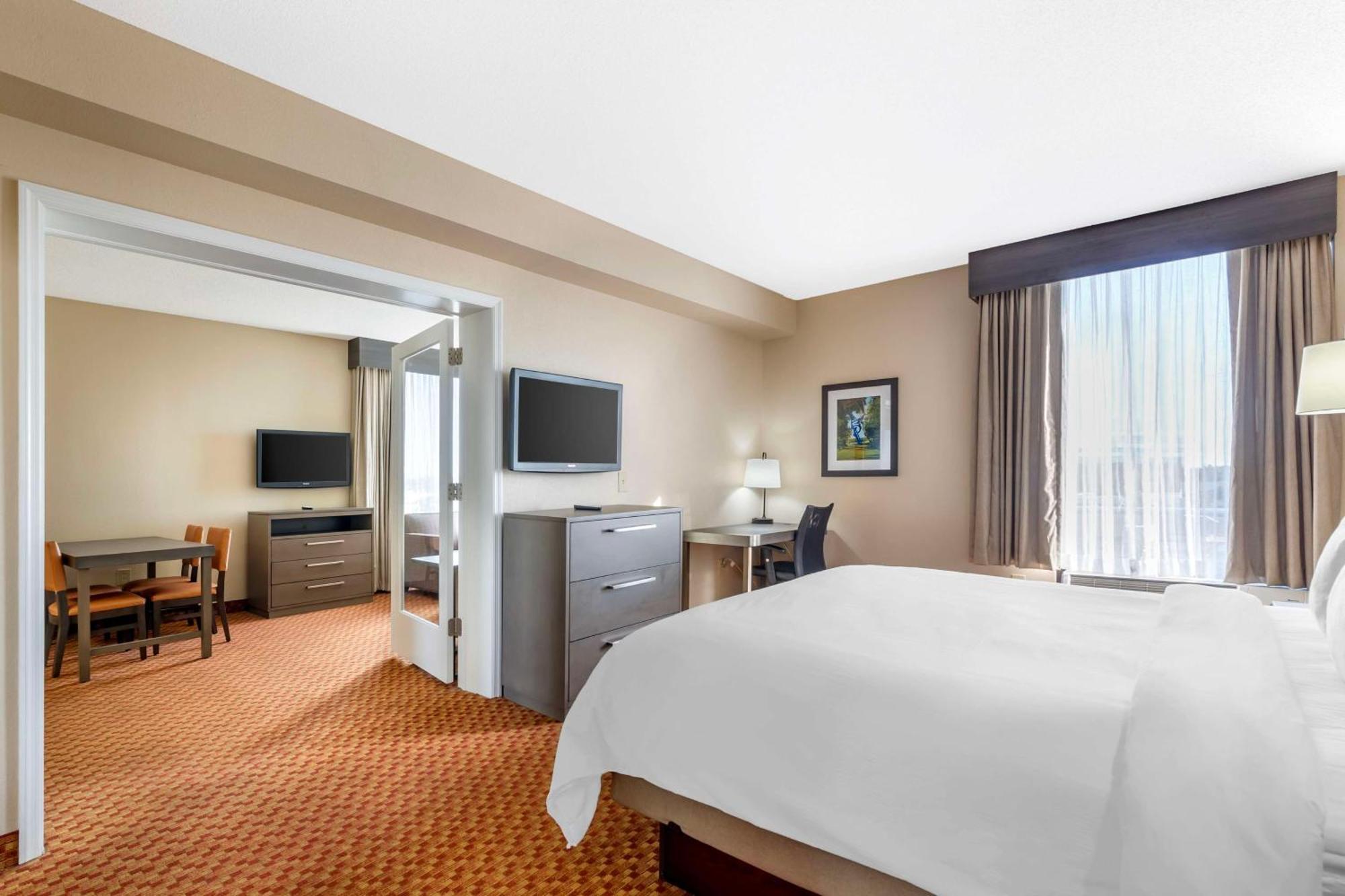 Best Western Plus Kendall Hotel & Suites The Crossings Esterno foto