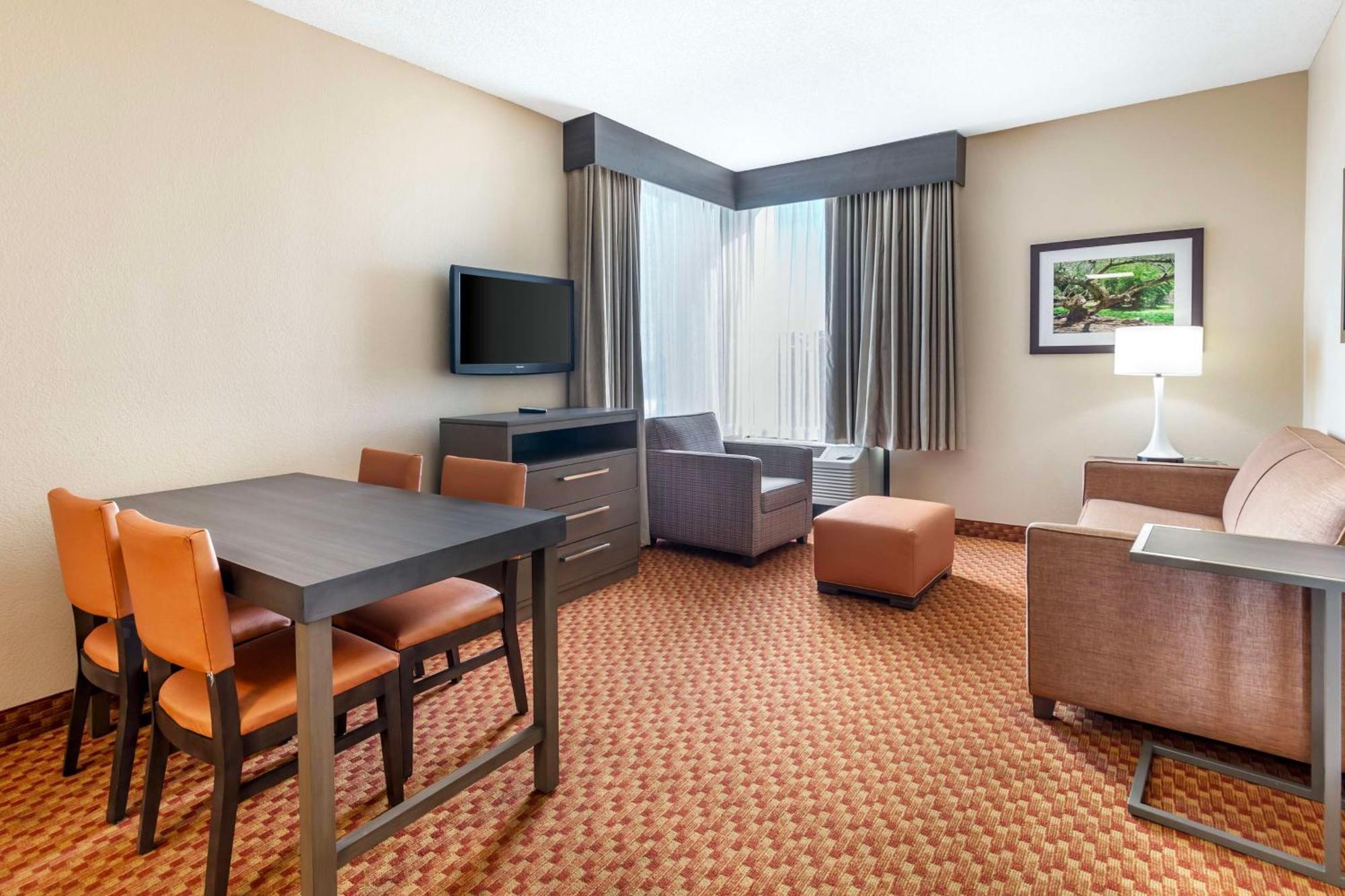 Best Western Plus Kendall Hotel & Suites The Crossings Esterno foto